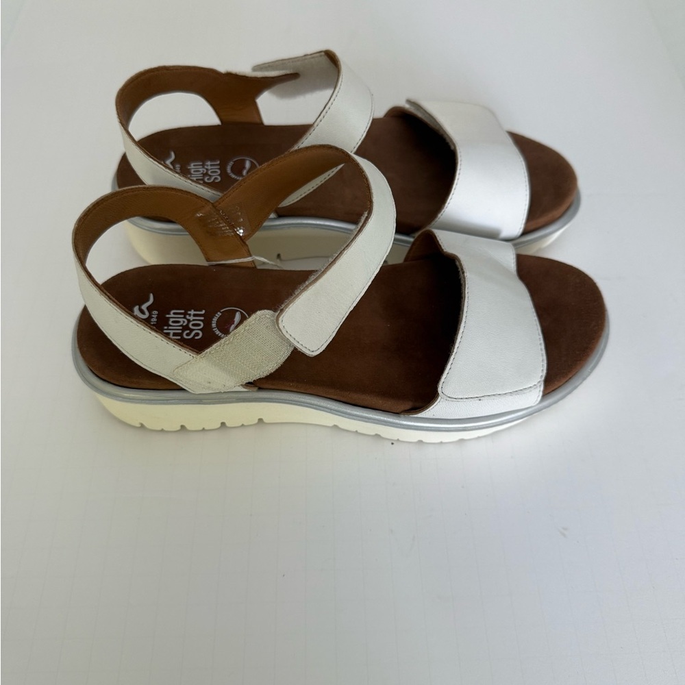 Ara Cream and Brown Women's Sandals